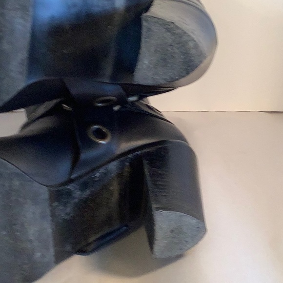 Tommy Hilfiger Black Leather Motorcycle Style Boots - Picture 16 of 16